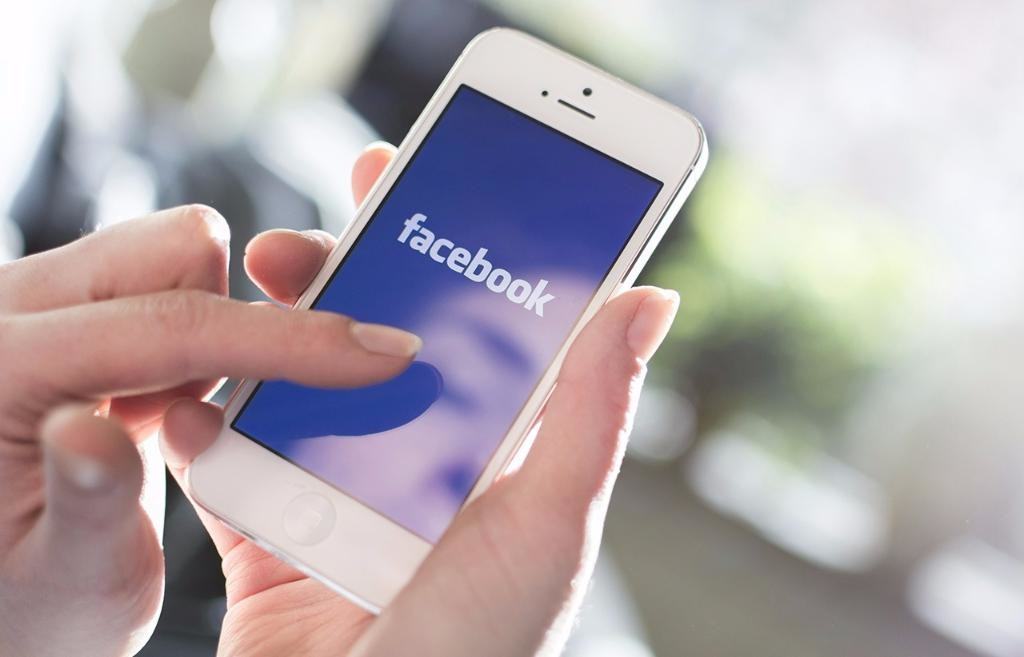 Tự động Trả lời Comment Facebook: Chìa Khóa Tăng Doanh Thu Online